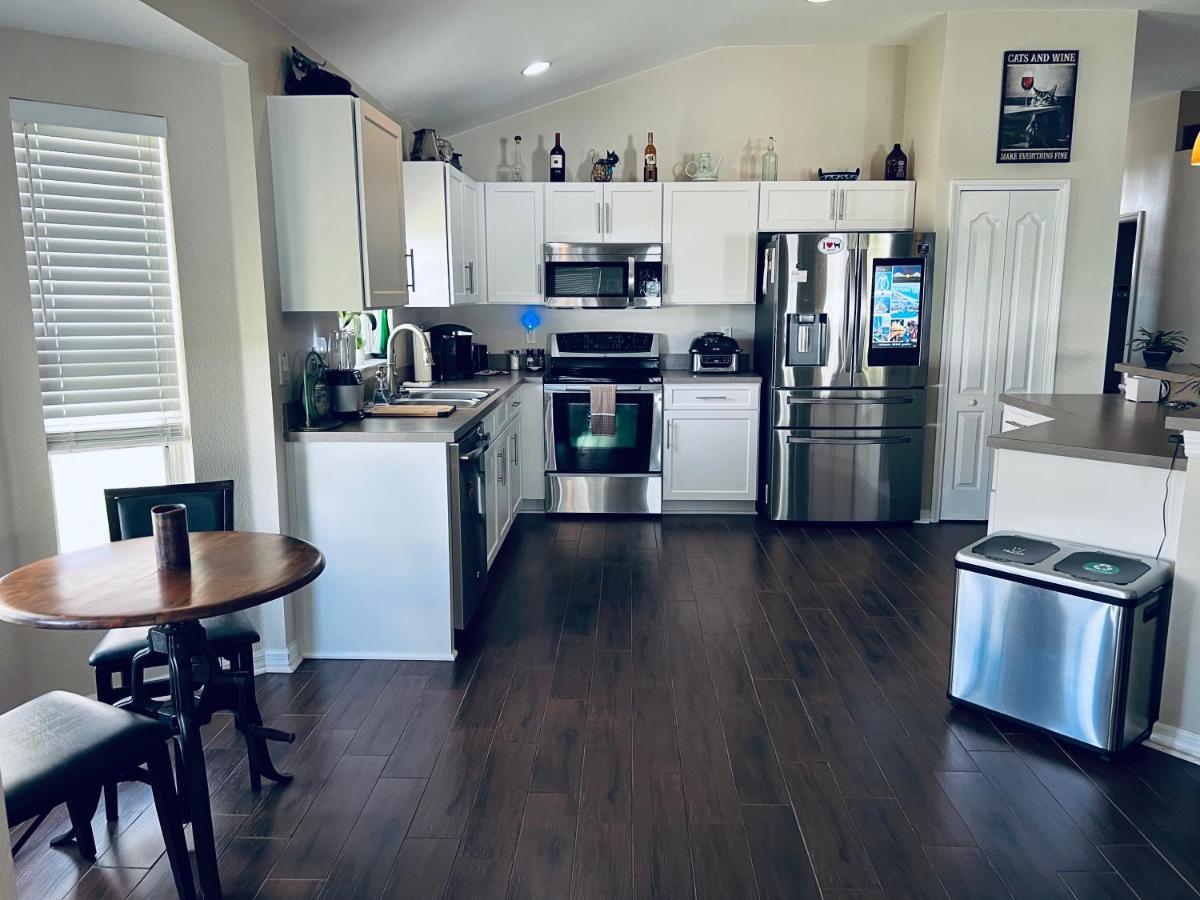 Ruskin Fl Private 2 Bdrm 1 Bath Suite Common Areas Shared With Host And Cat Exterior foto
